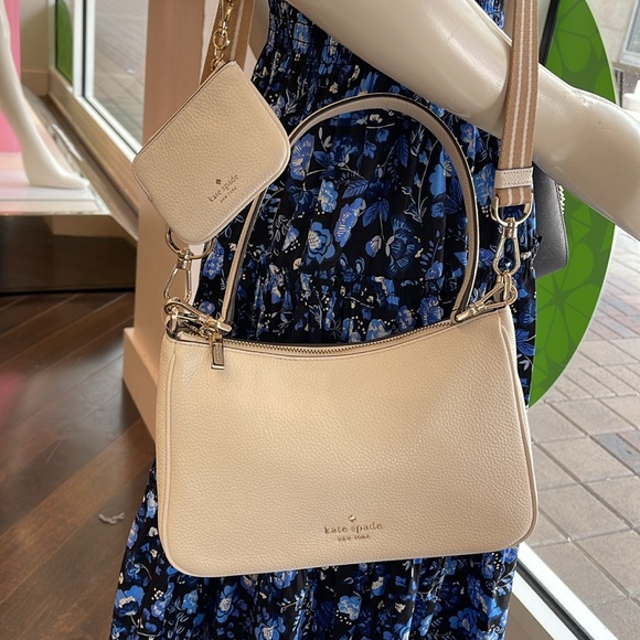 Kate Spade Rosie Shoulder Bag With Tech Attachment AirPod 
Parchment 
NWT - Picture 10 of 16